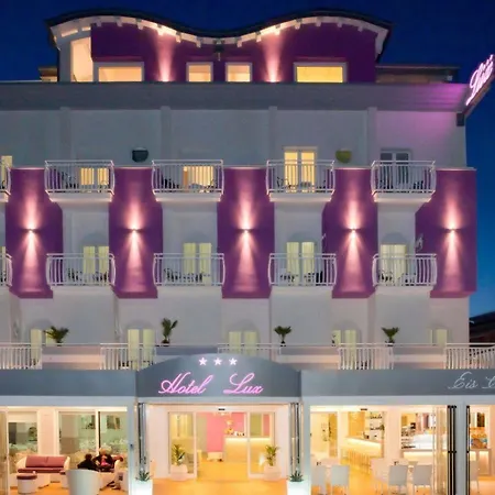 Lux Hotell