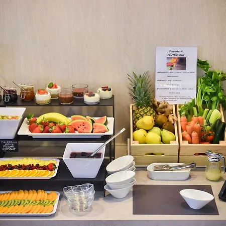 Hotell Lux 3*